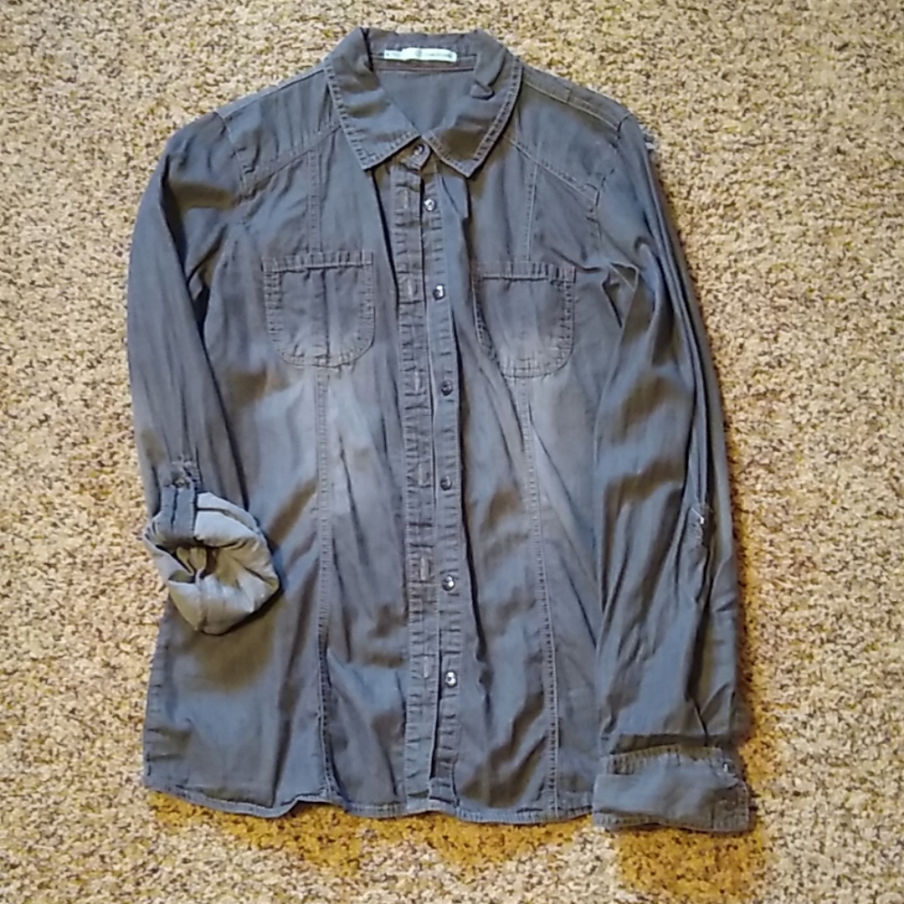 Grey button shirt